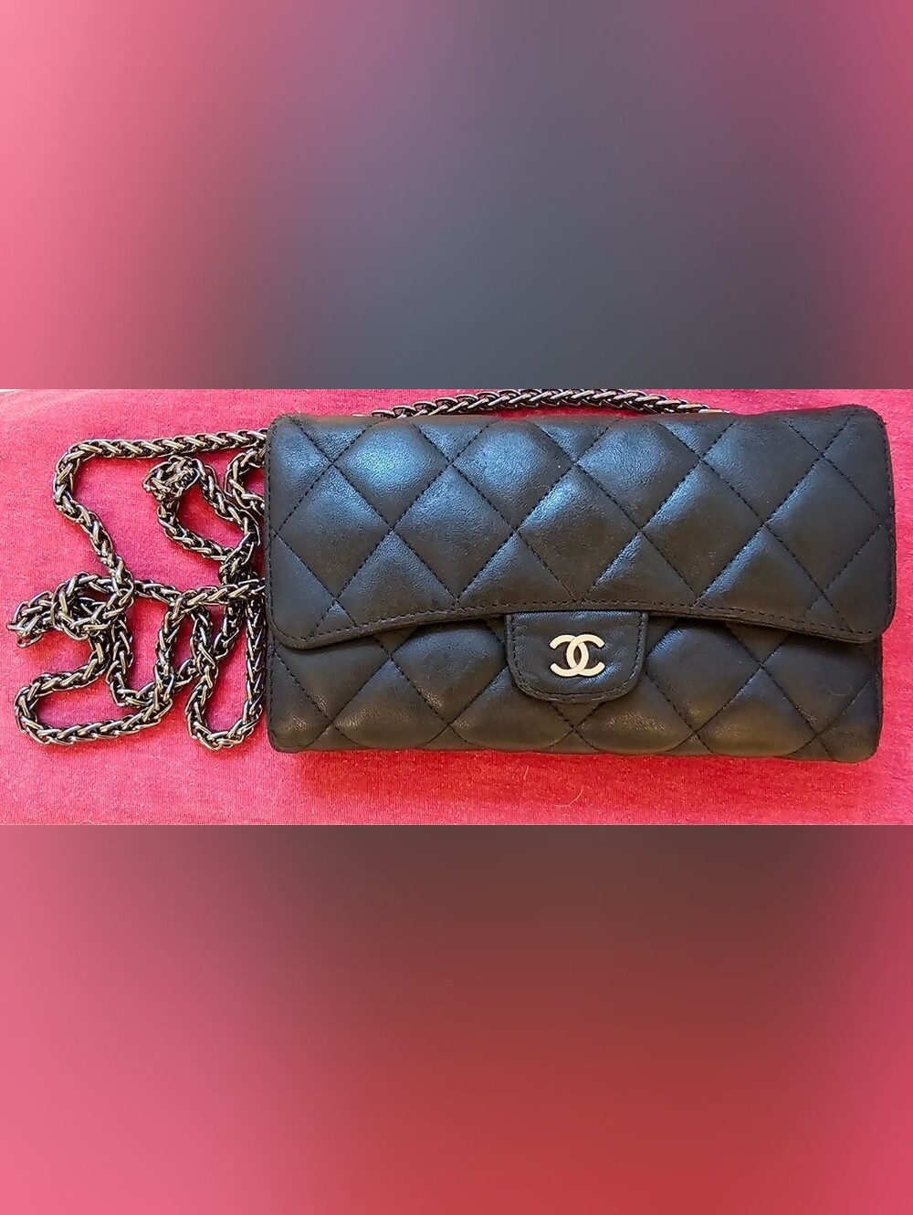 CHANEL Wallet With Unbranded Chain